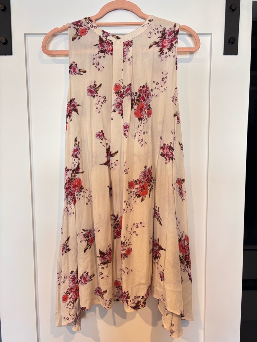 FREE PEOPLE XS Sleeveless Floral Spring Summer Dress Cream w/ Pink & Red Blooms
